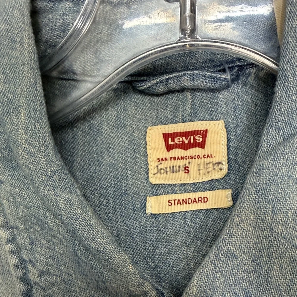 Levi's Light Blue Denim Western Snap-Front Shirt - Picture 2 of 4